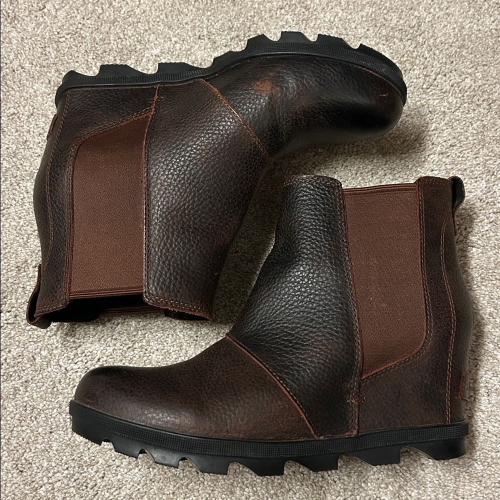 SOREL Joan of Arctic II Wedge Chelsea Lug Sole Boots, Burro Brown, Size 9.5 - Picture 6 of 12